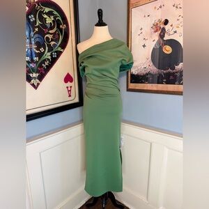 Demi structured midi dress with fallen shoulder in green Sz 4